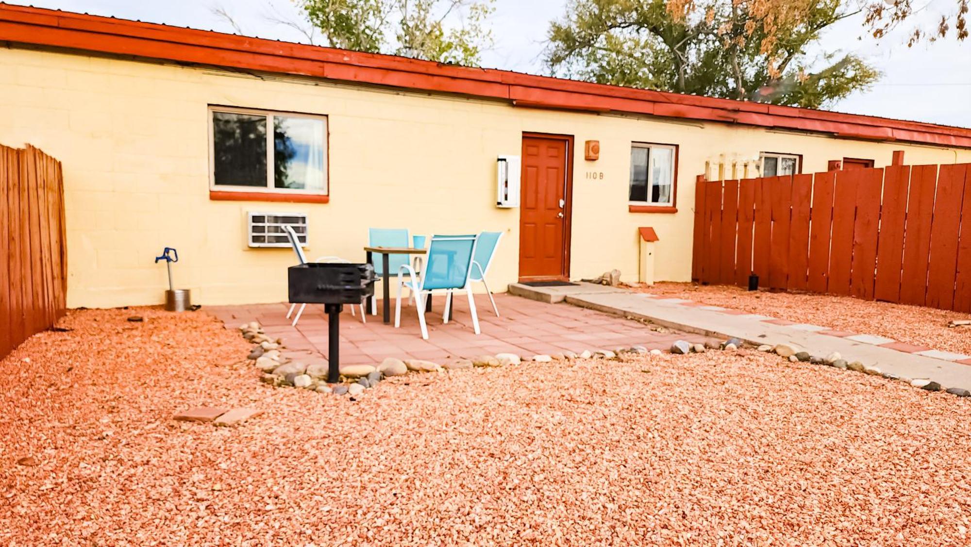 Red Rock Motel And Dam Motel Page Eksteriør bilde